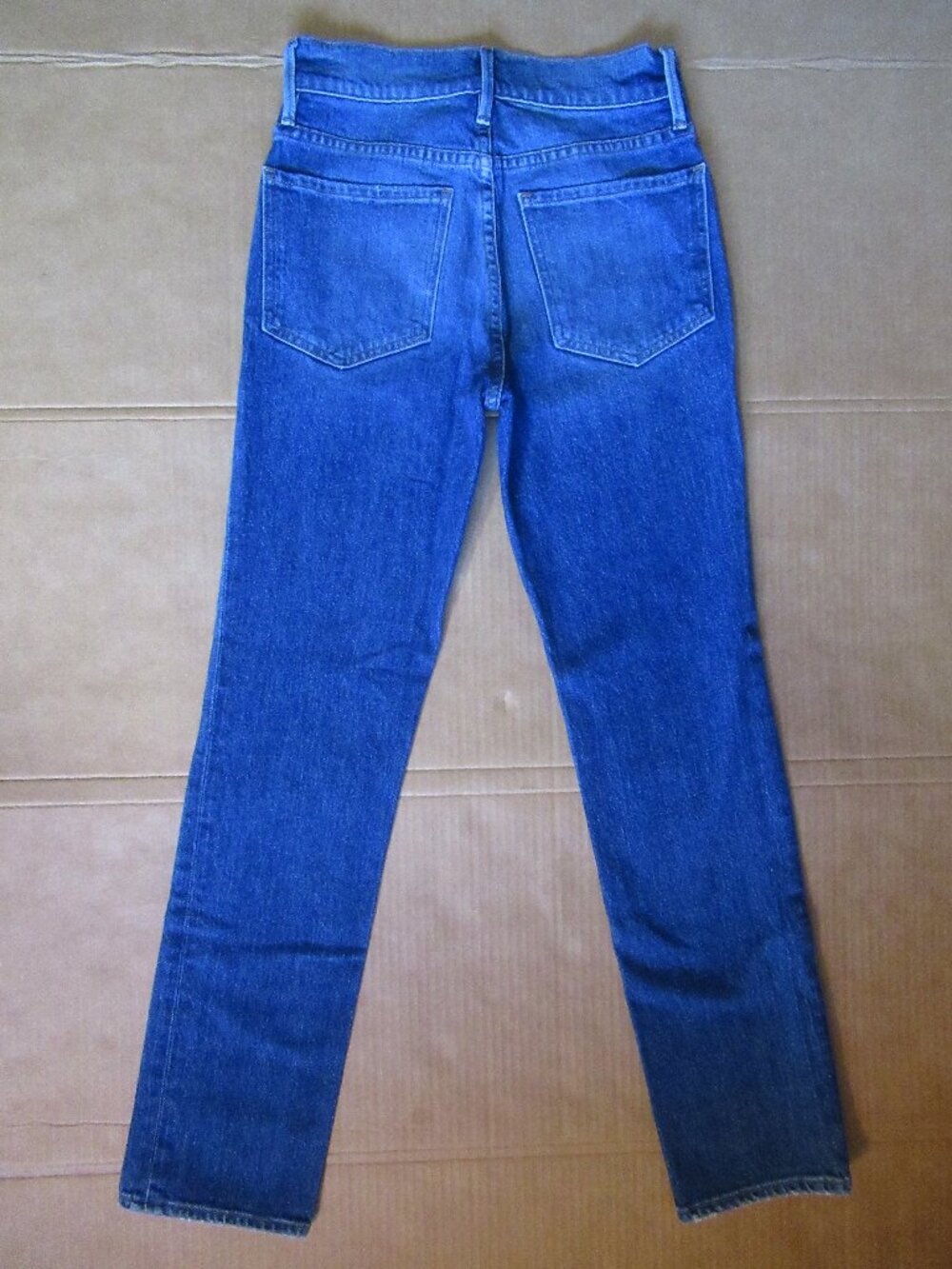 FRAME Denim High Rise Slim Straight Jeans Medium Wash | Size 26 - Picture 3 of 11